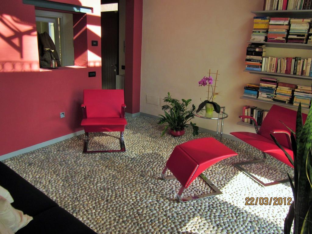 Casetta Delle Rose Biella Exterior foto