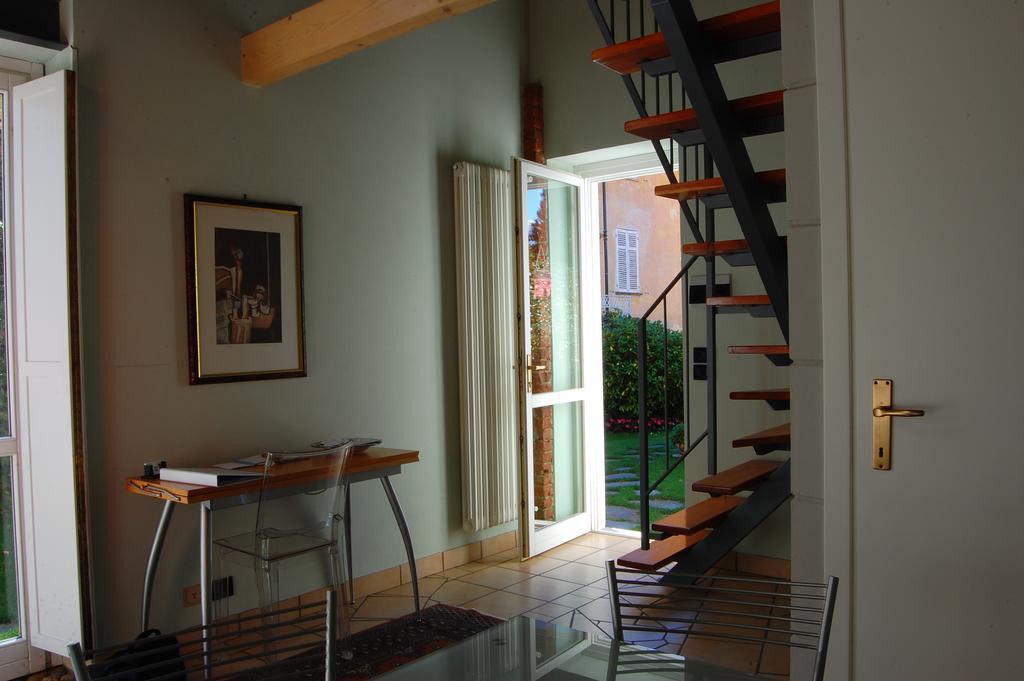 Casetta Delle Rose Biella Habitación foto